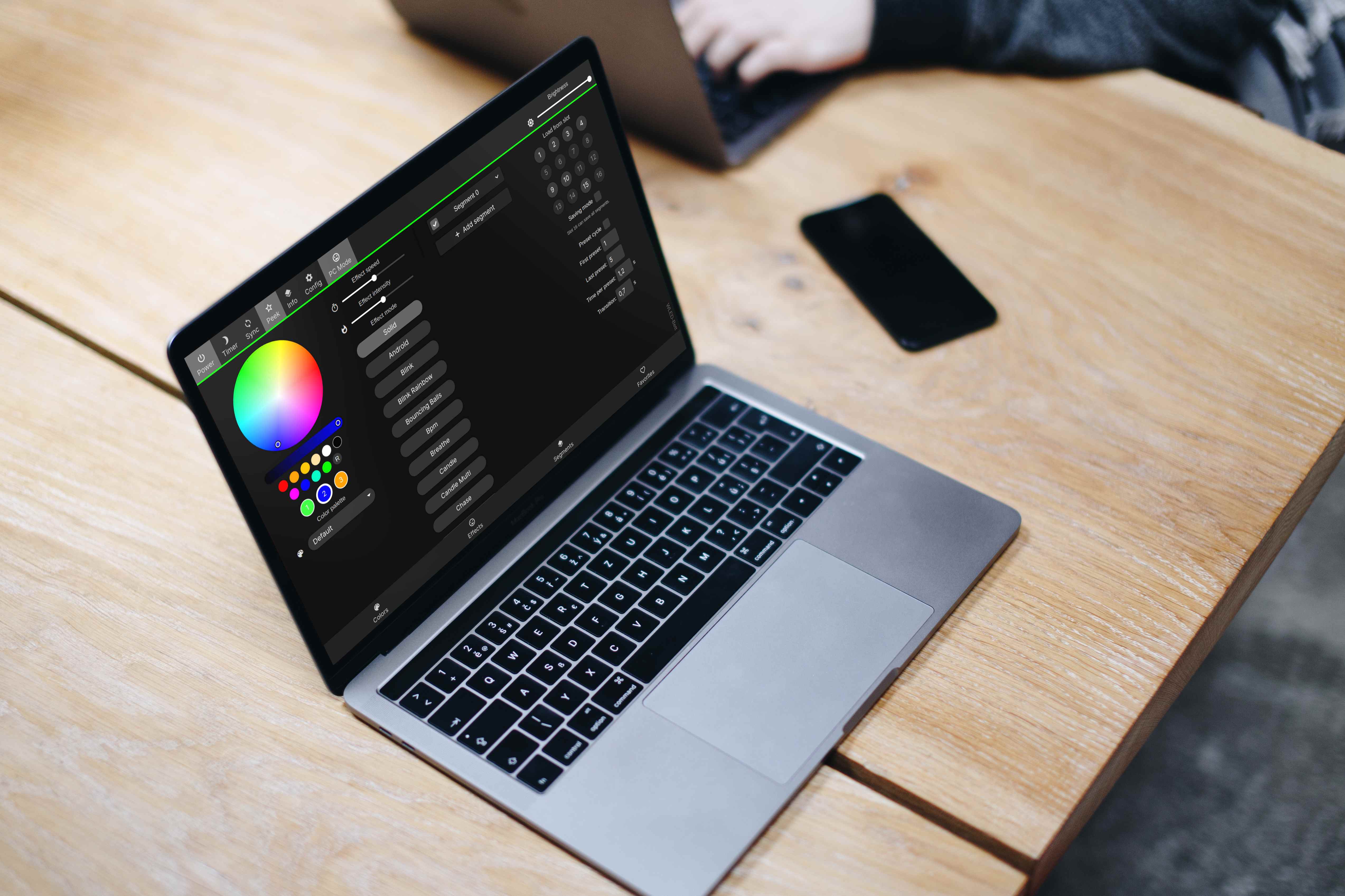 Screenshot dell'interfaccia web di WLED